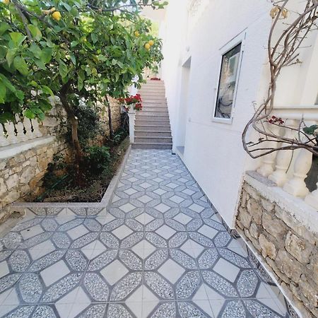 Makla Apartment Sarande Ngoại thất bức ảnh